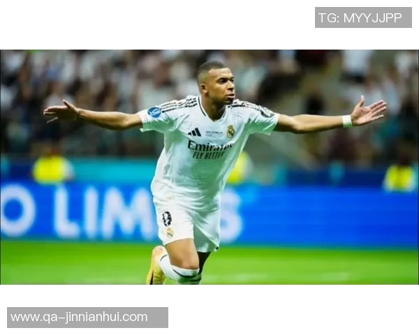 裁判专家分析姆巴佩进球争议手部触球应判无效 裁判专家分析姆巴佩进球争议手部触球应判无效