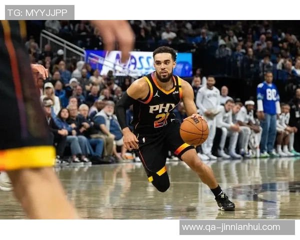 小卡特称赞泰厄斯琼斯为理想控卫强调其卓越沟通能力和团队价值