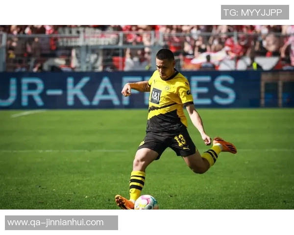 拜仁尚未确定格雷罗未来计划明春与球员展开谈判