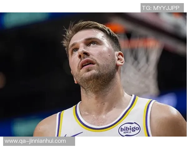 东契奇三双助力球队胜利强调得分并非唯一衡量标准 东契奇三双助力球队胜利强调得分并非唯一衡量标准